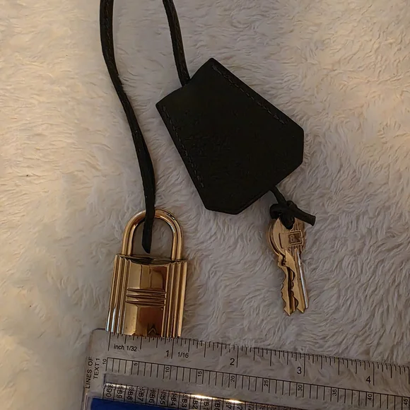 Hermès Authentic Gold Padlock & Key Set with Black Leather Clochette – Lock #8 - Picture 3 of 5